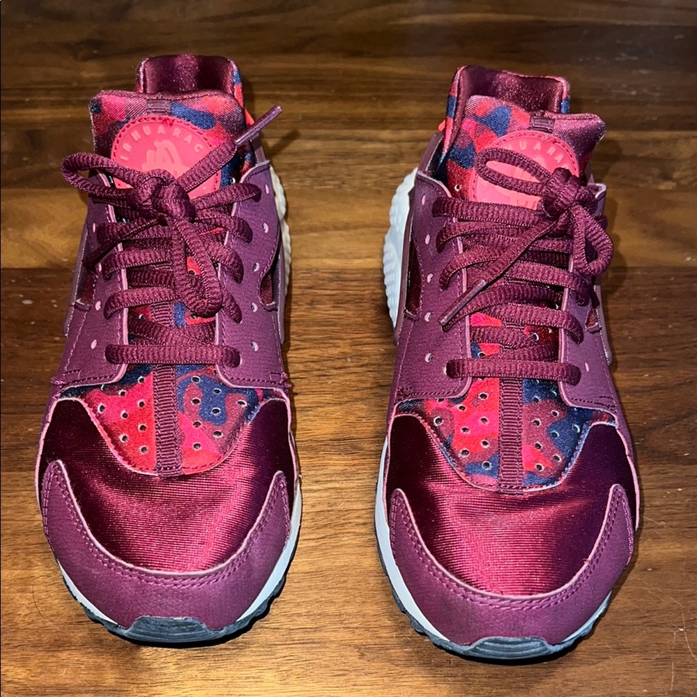 Nike Huarache Sneakers